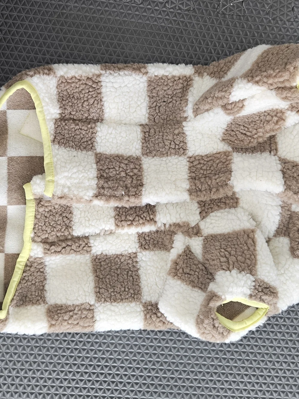 Oodles Lot of 2 Size M Fleece warm Dog Coats Check Design